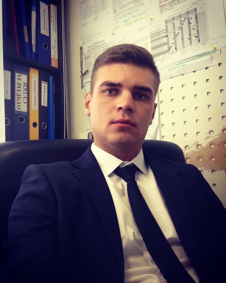  -,   , 32 ,  