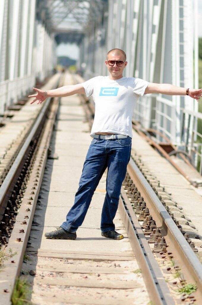  ,   Denis, 42 ,   
