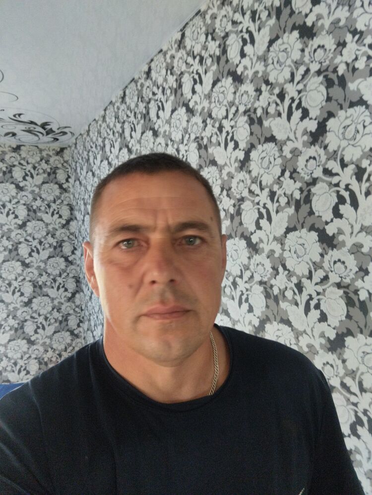  52935257  , 48 ,    