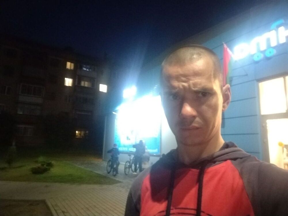  43371537  , 32 ,    