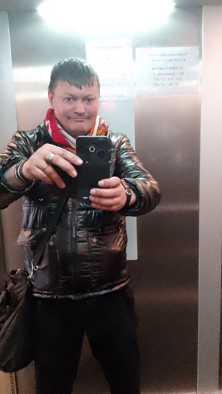  49980457  , 37 ,    