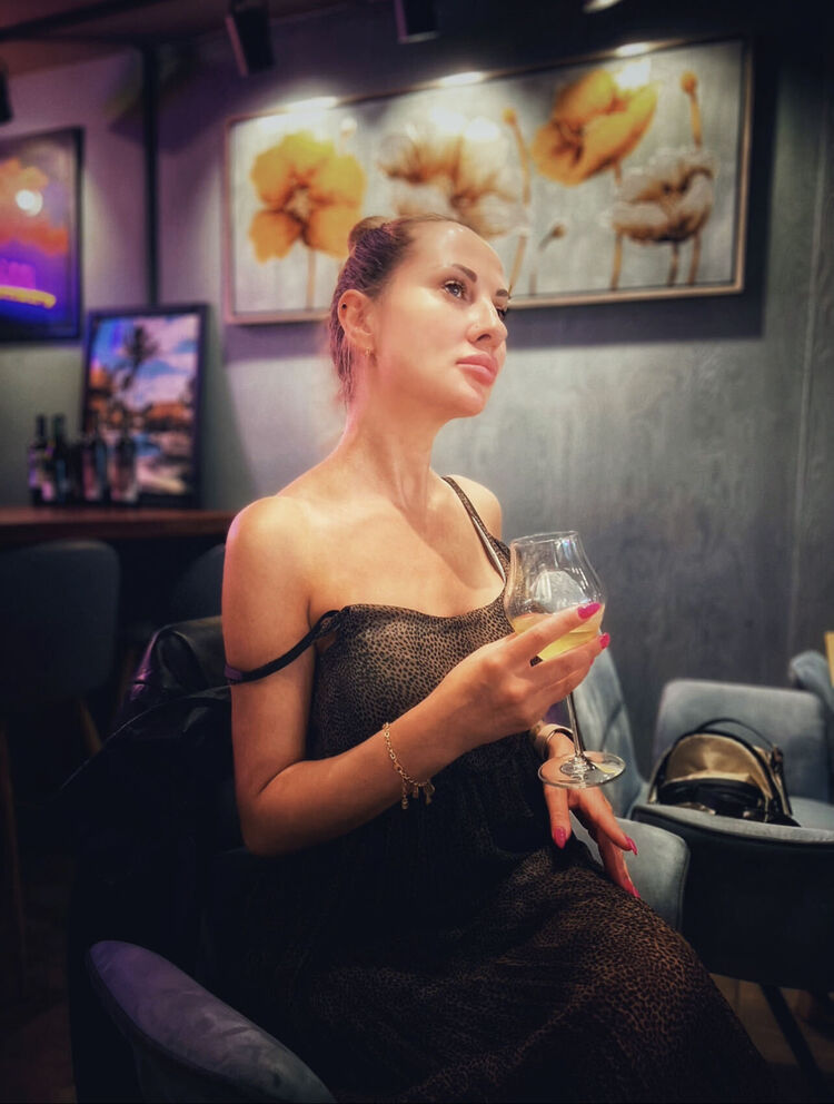  28670867  Olesya, 37 ,    Pusan