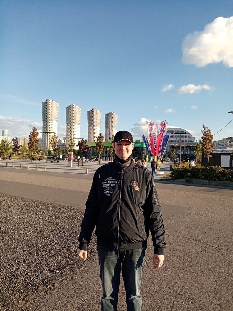 ���� 37702877 ������� ����, 32 ����, ���� ���������� � ������