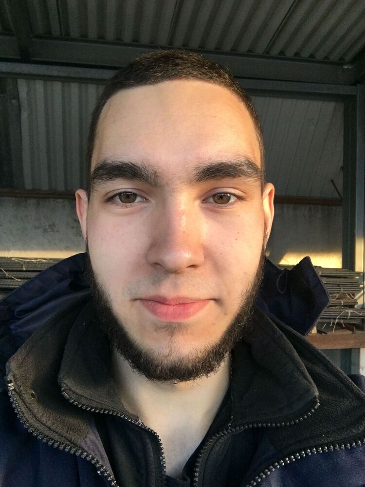 29861567  , 21 ,    