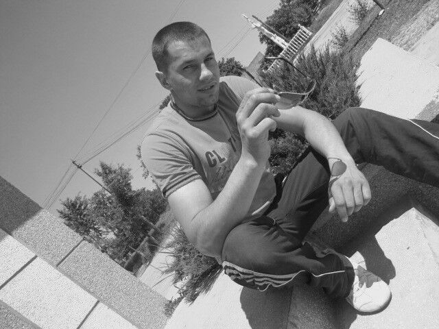  5570327  Niku, 39 ,    