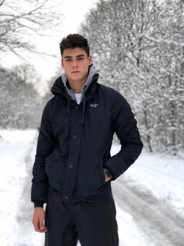  54609777  Kirill, 19 ,    