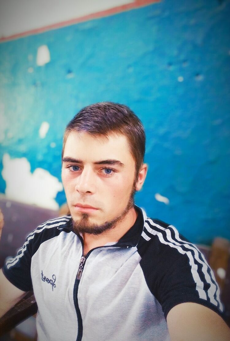  21716707  Vladimir, 26 ,    