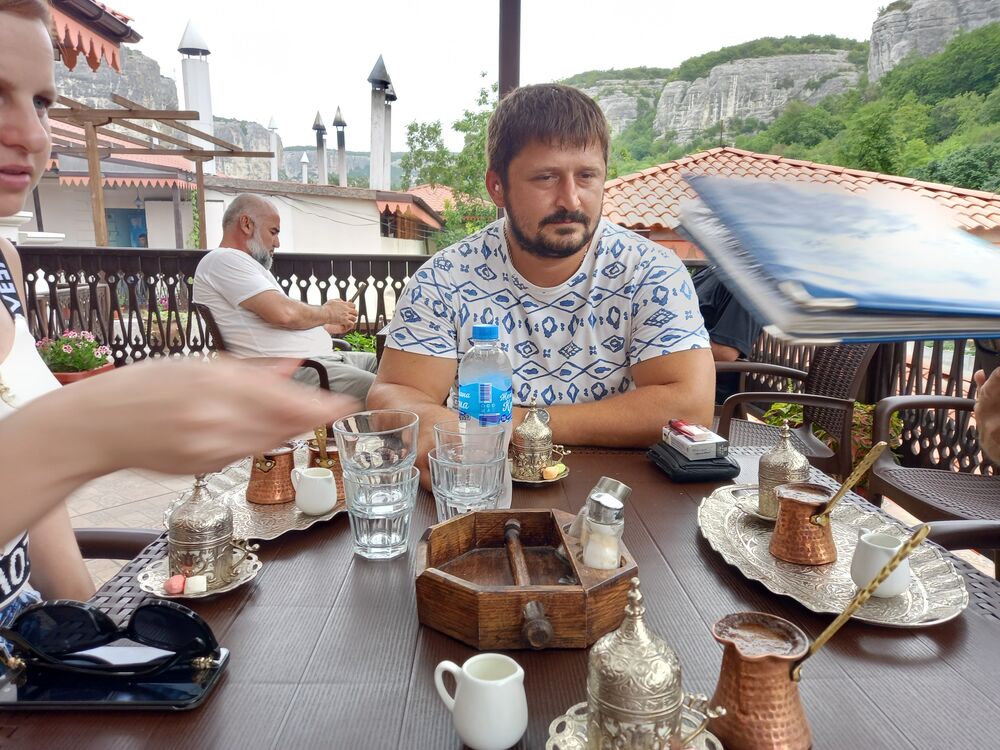  ,   Artem, 32 ,   ,   