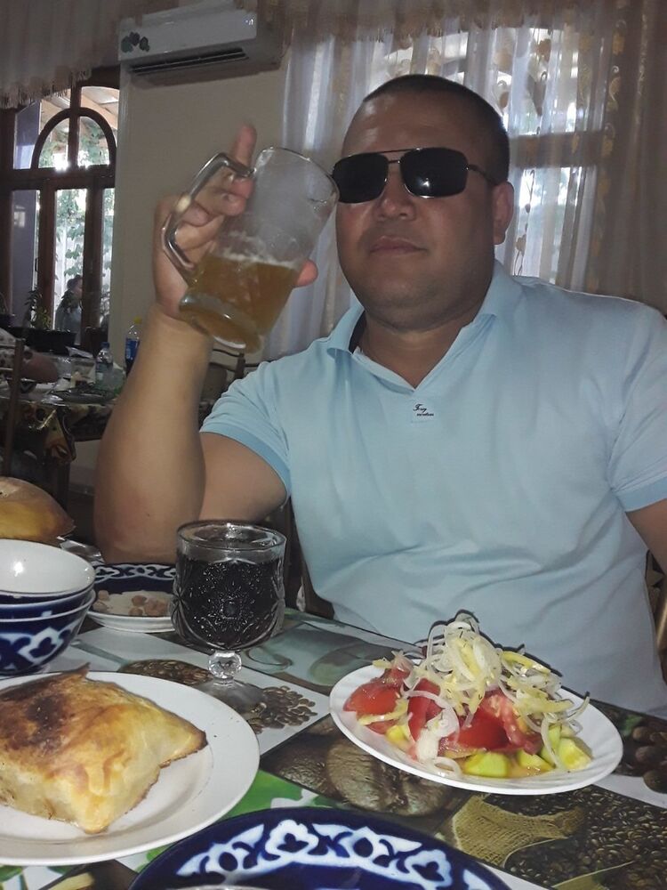  19054397  Ruslan, 50 ,    