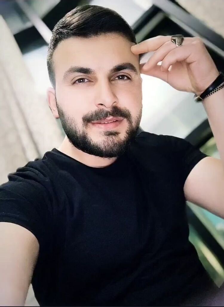  39871757  Dogan, 30 ,    