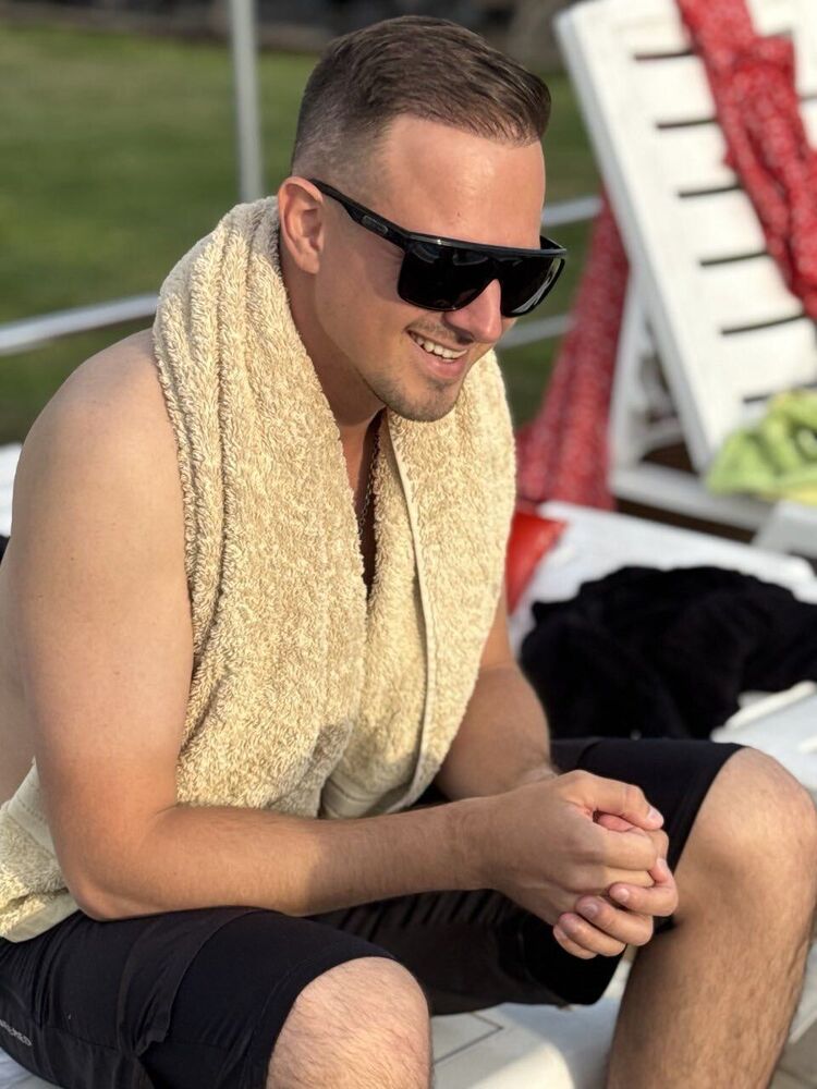 ���� 52863847 ������� �����, 34 ����, ���� ���������� � ������������