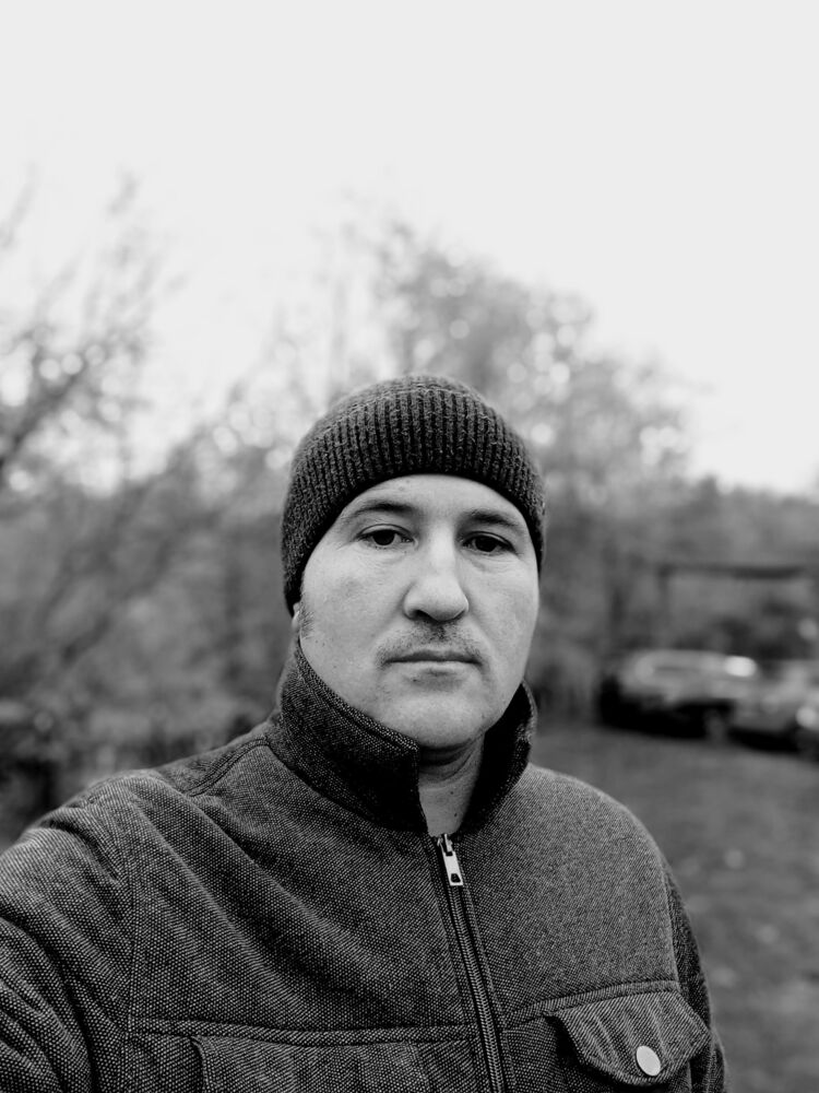  54272827  Soare, 31 ,    