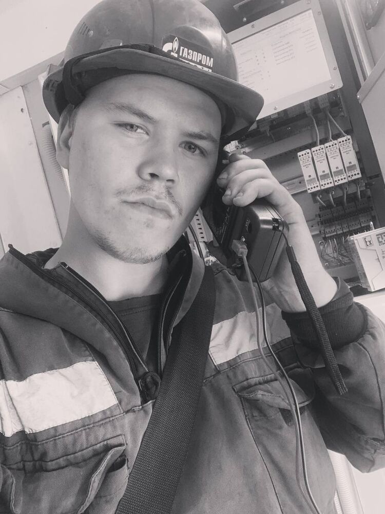  45132857  Slavik, 27 ,    