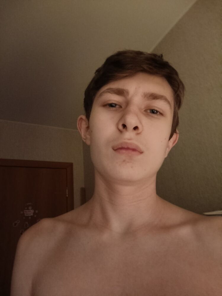  54704487  Vlad, 19 ,    Aagtekerke