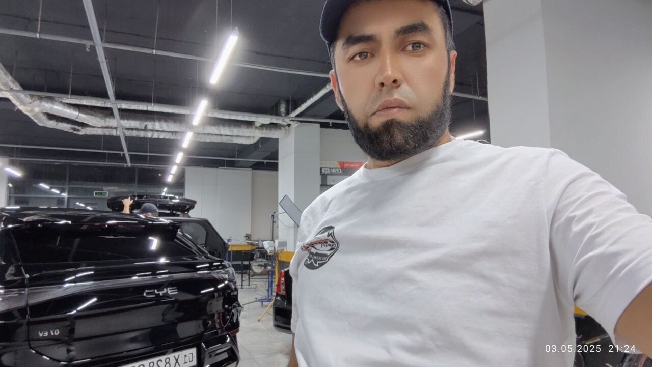  ,   Ali, 42 ,   ,   