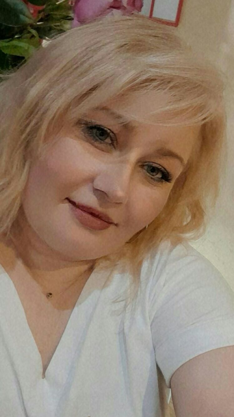  ,   Anna, 43 ,   ,   