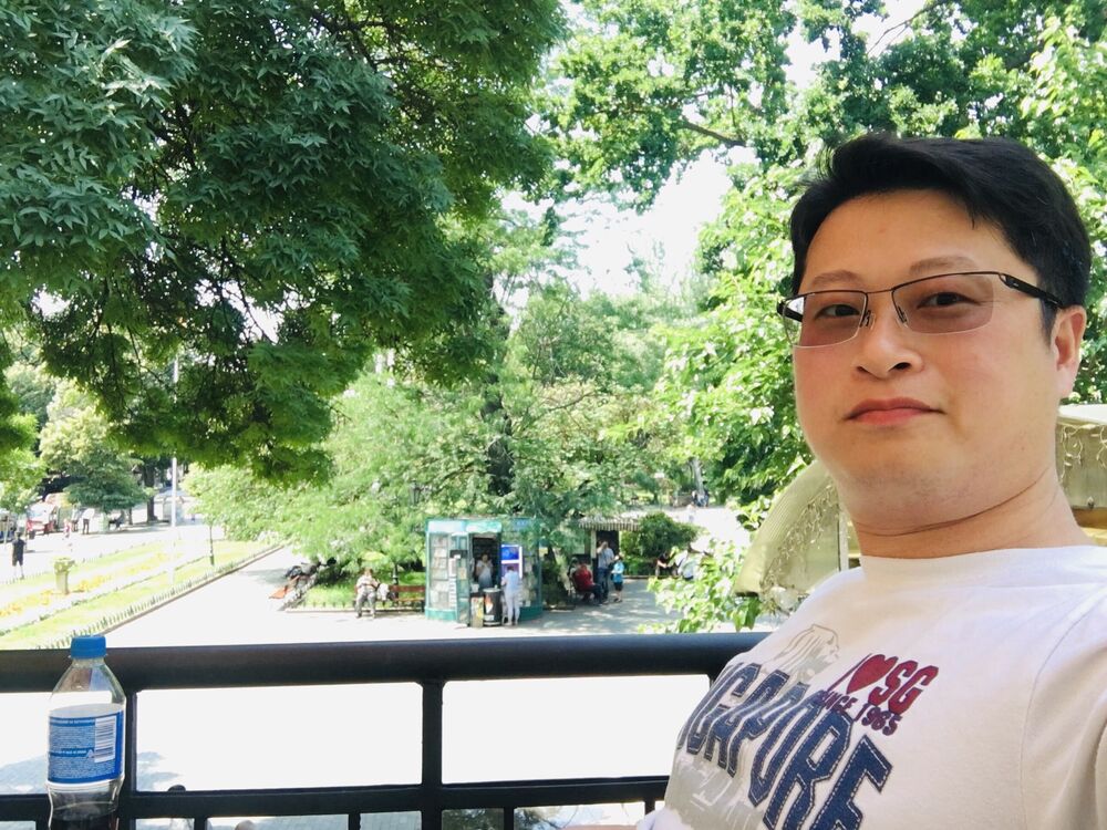  29218227  Daniel, 46 ,    