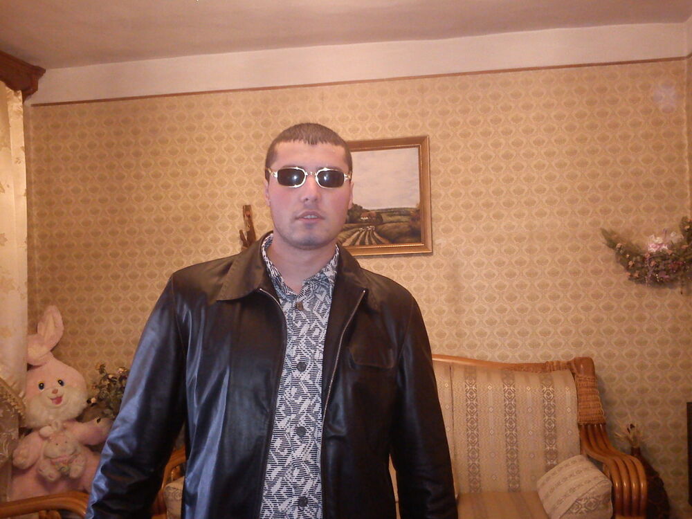  5742557  Sergey, 31 ,    