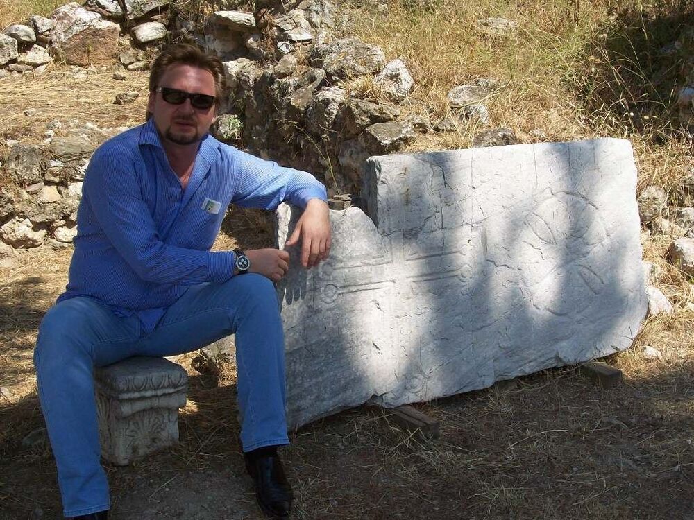  15003427  Anri, 53 ,    