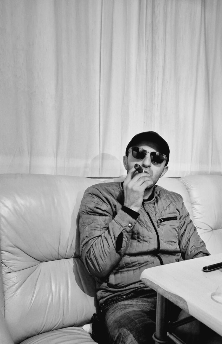  50157267  Niko, 39 ,    