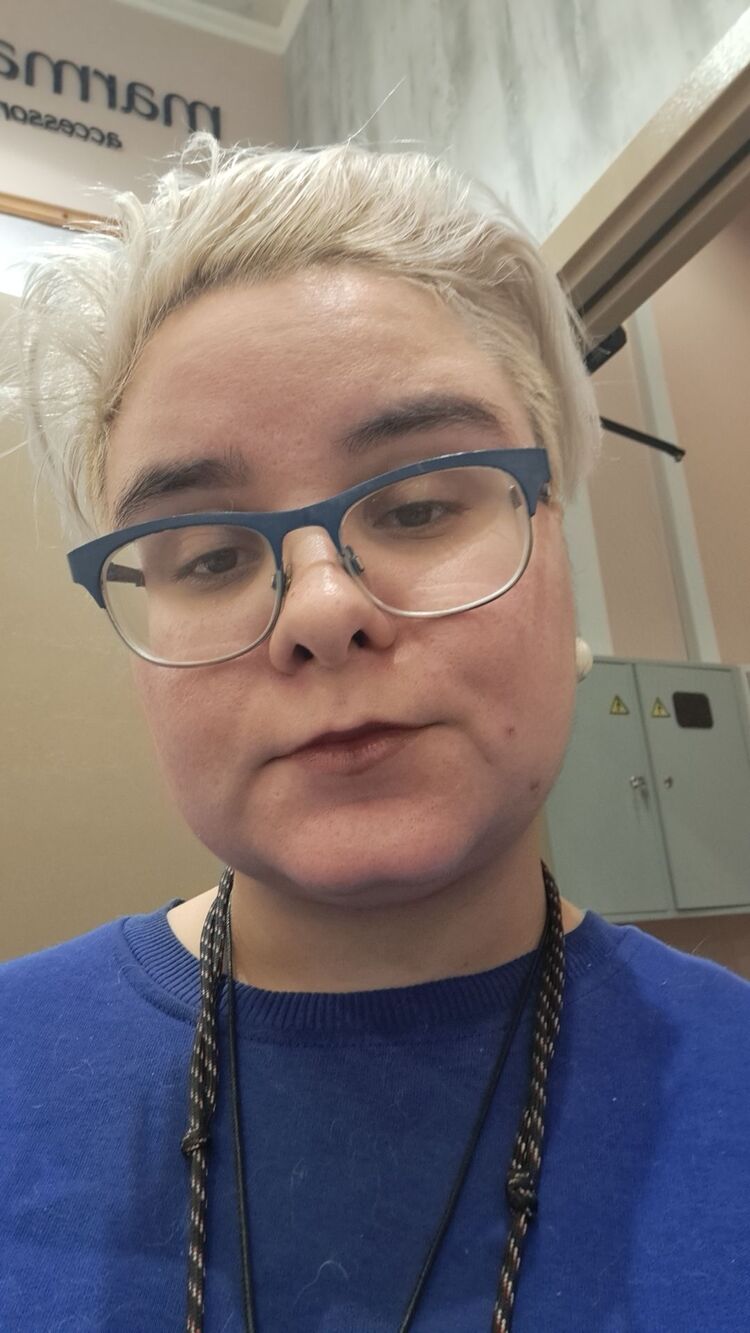  54713187  , 28 ,    -