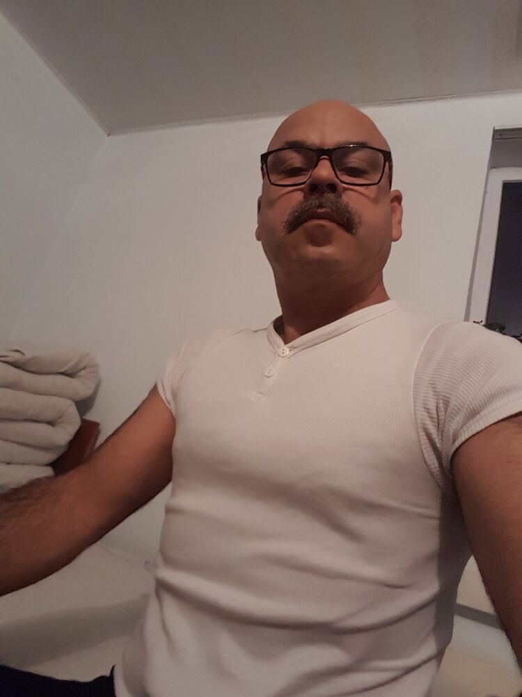  18436877  Mustafa, 55 ,    
