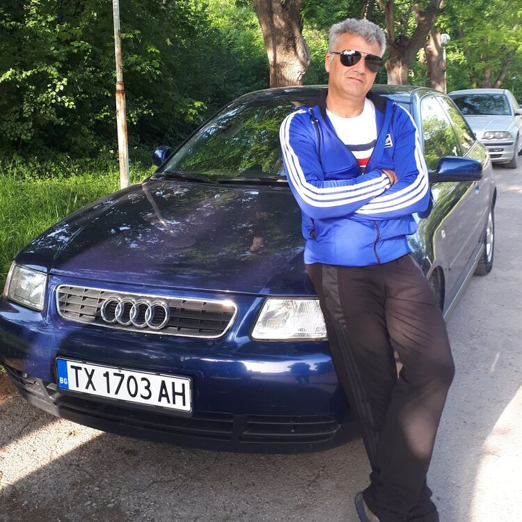  18294397  Veselin, 53 ,    