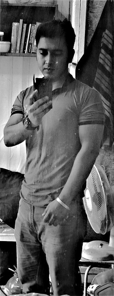  ,   Sam, 33 ,   