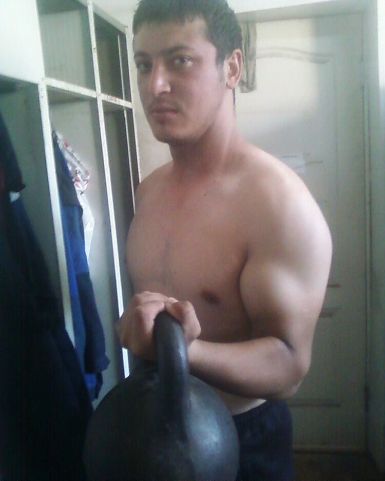  12193667  Beek, 32 ,    