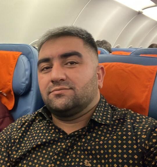  ,   Zamiq, 37 ,   ,   