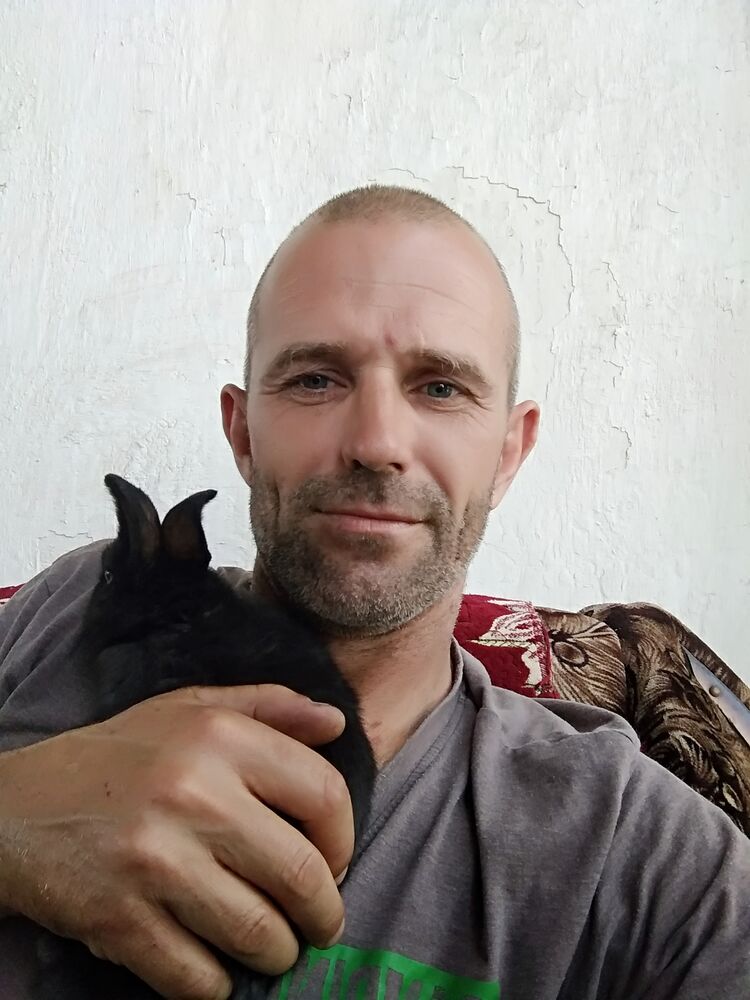  46890017  Oleg, 45 ,    --