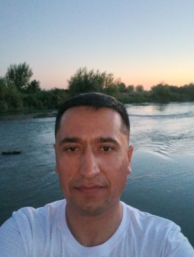  53157847  , 40 ,    