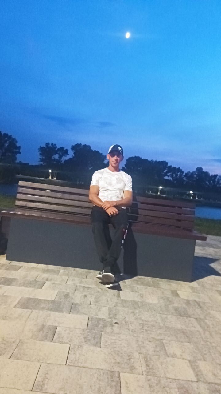  46533997  , 36 ,    