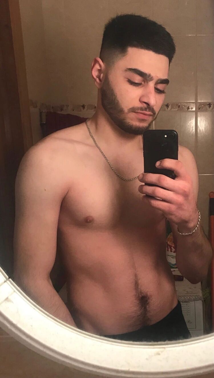  45738337  , 26 ,    