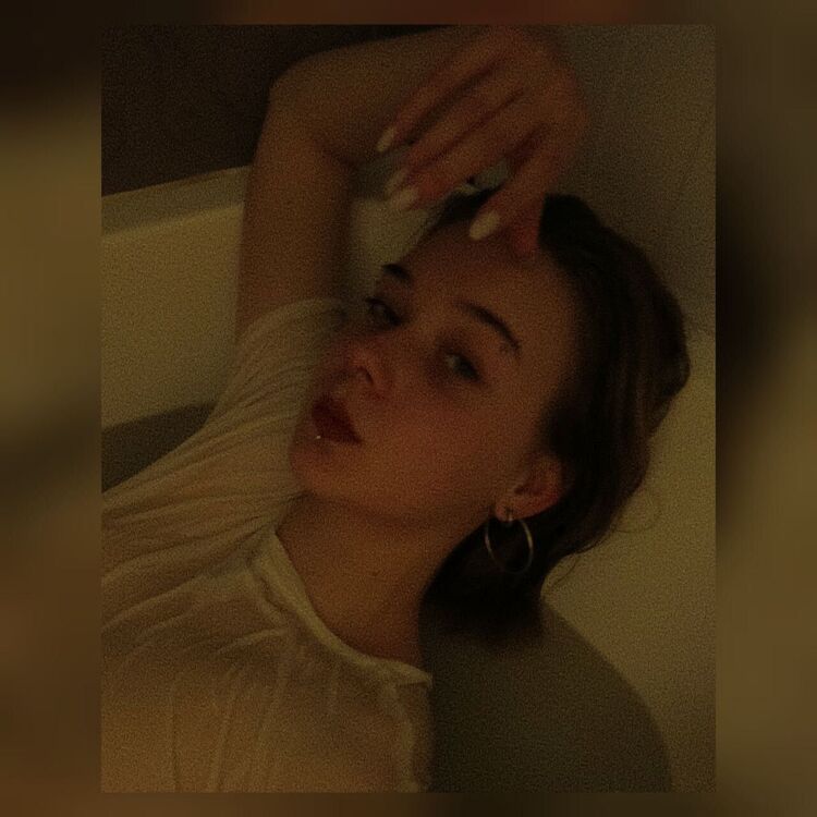  -,   , 21 ,   