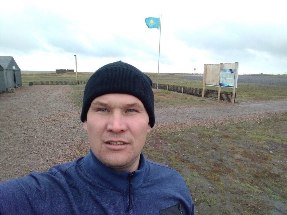  ,   Alm, 37 ,   ,   , c 