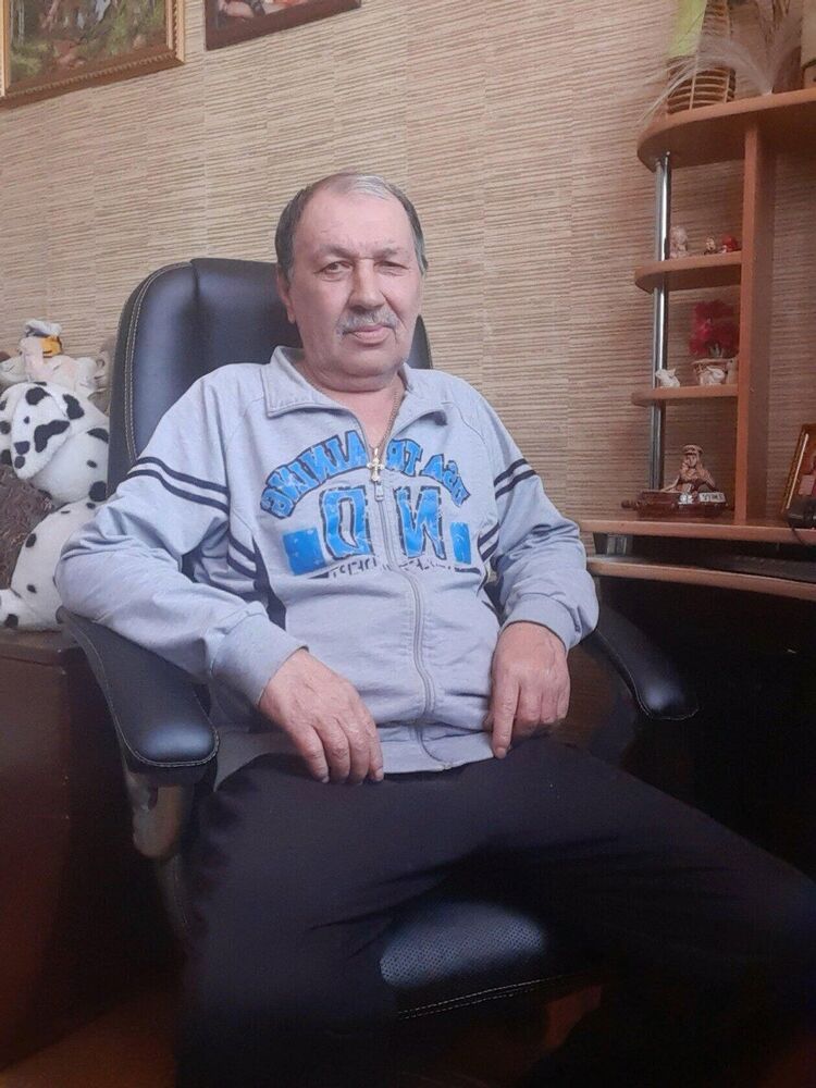  ,   Oleg, 70 ,   ,   