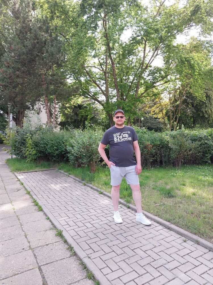  44380517  , 39 ,    