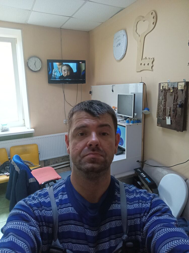  52167677  Vladimir, 38 ,    
