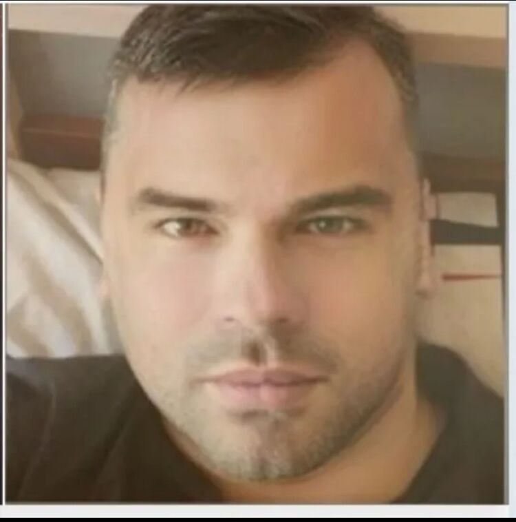  54261267  Alex, 40 ,    