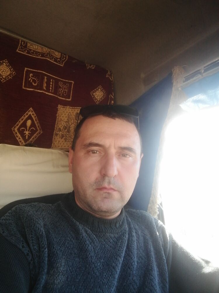  33406557  , 49 ,    
