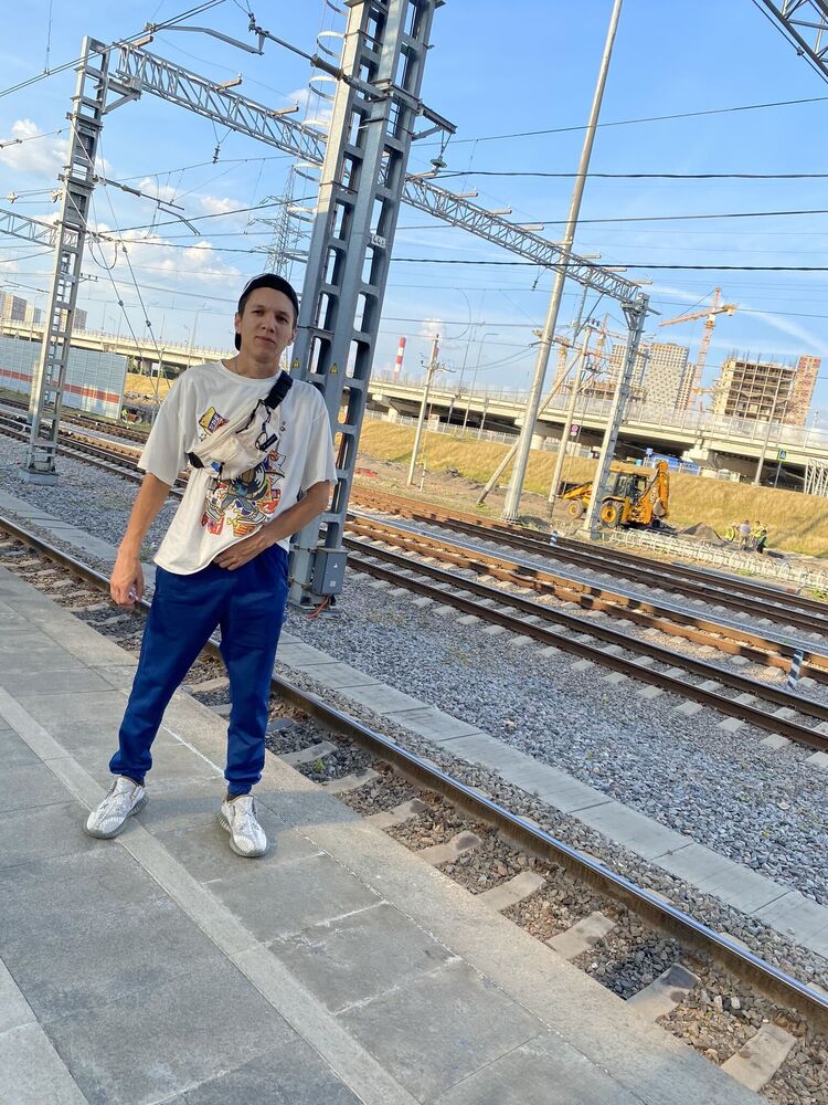  37009937  , 28 ,    