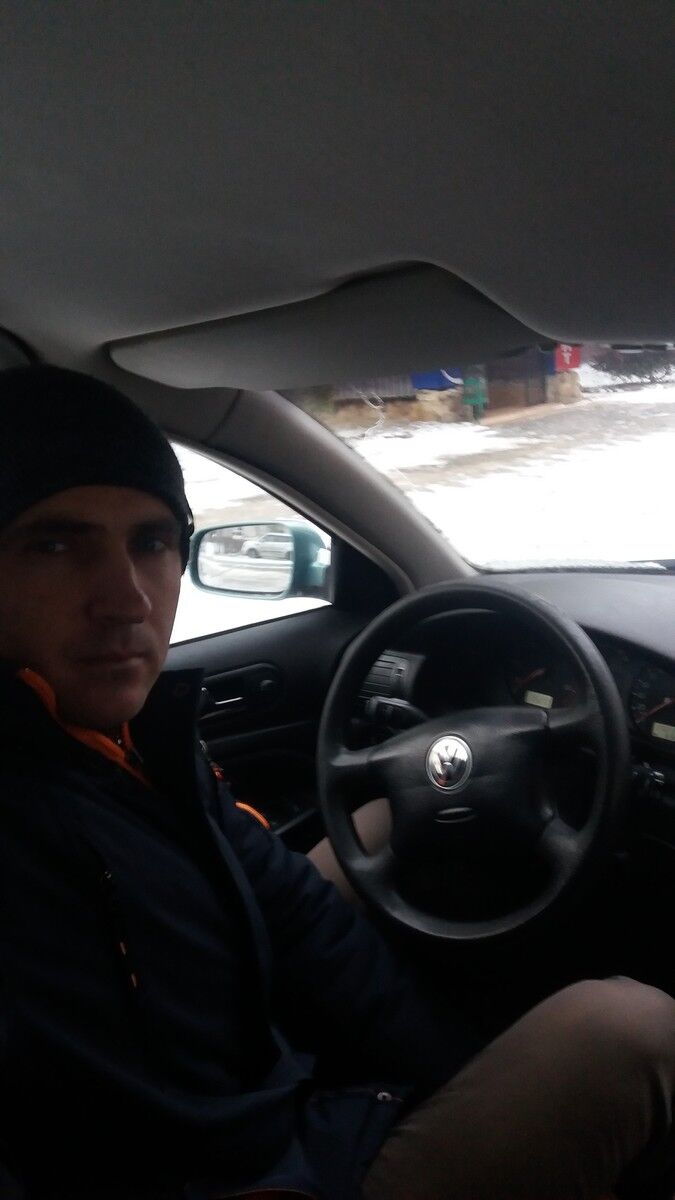  ,   Andre, 43 ,  