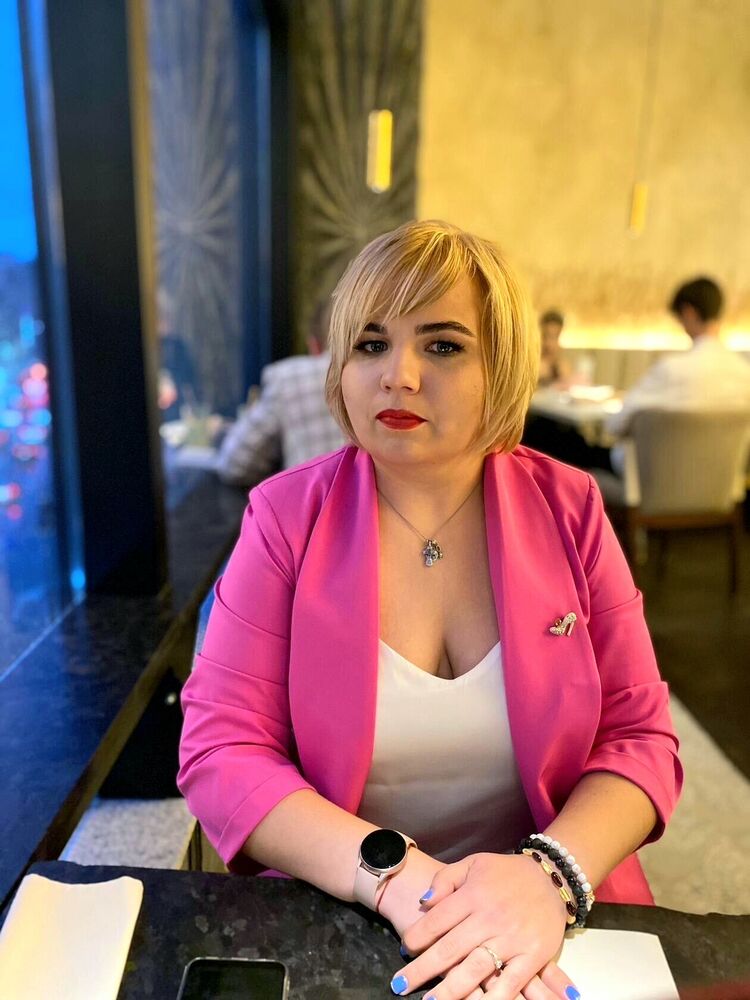  38115077  Lyubov, 37 ,    -