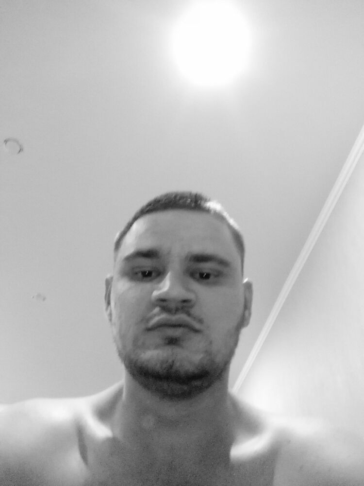  ,   Rafael, 30 ,  
