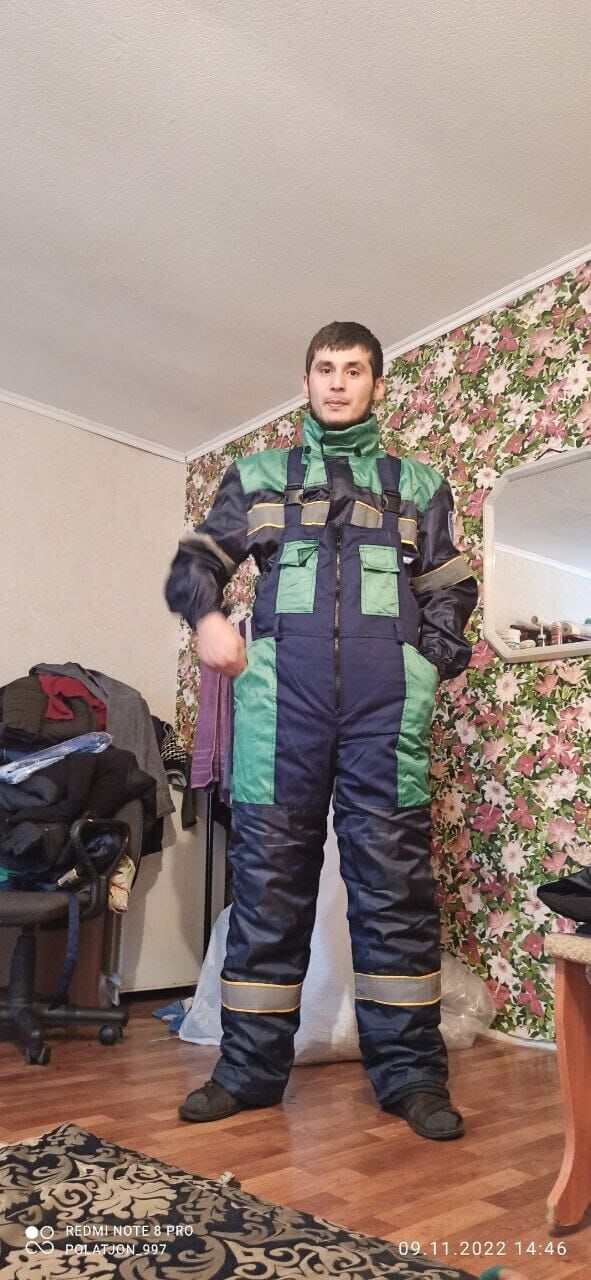  32482737  Timur, 31 ,    