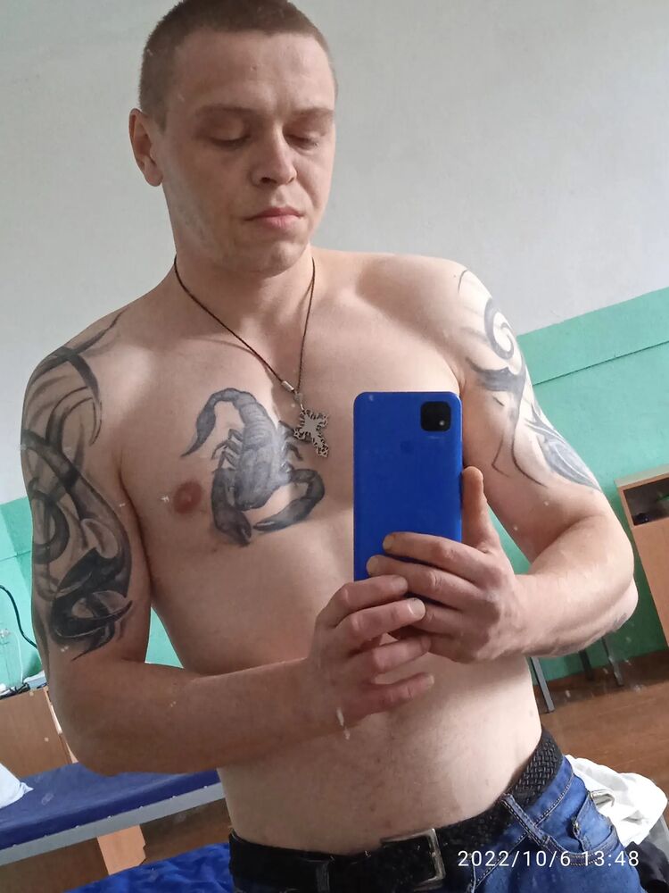  ,   Vladislav, 32 ,   ,   , c , 