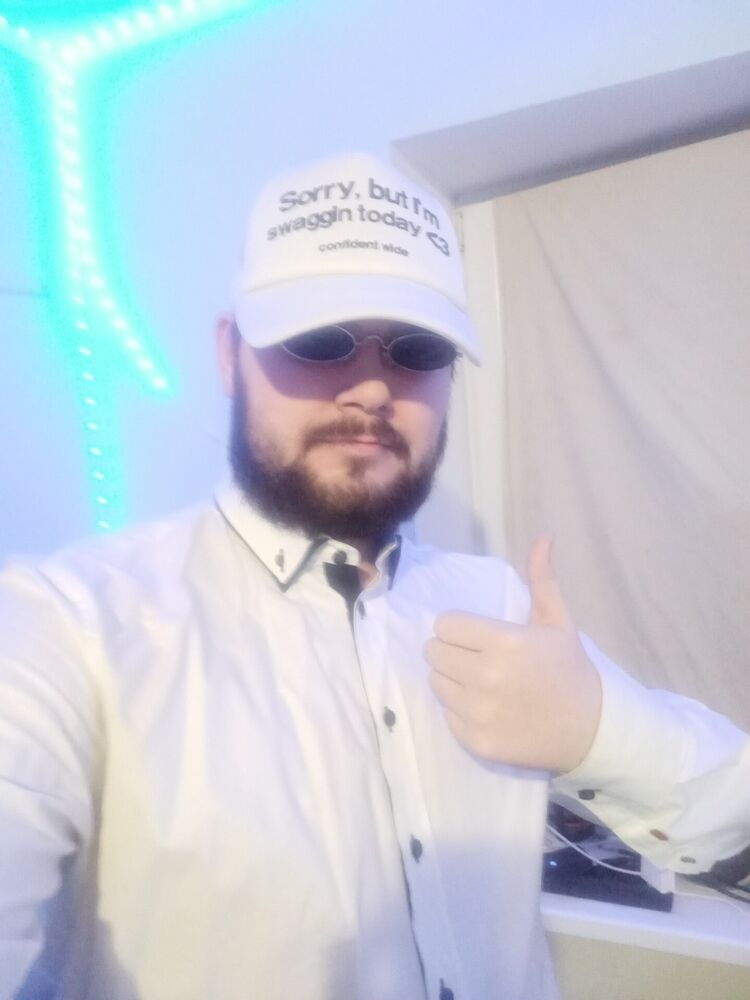  40840577  Ivan, 23 ,    