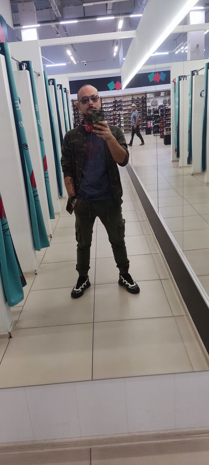  ,   Ruslan, 33 ,   ,   , c , 
