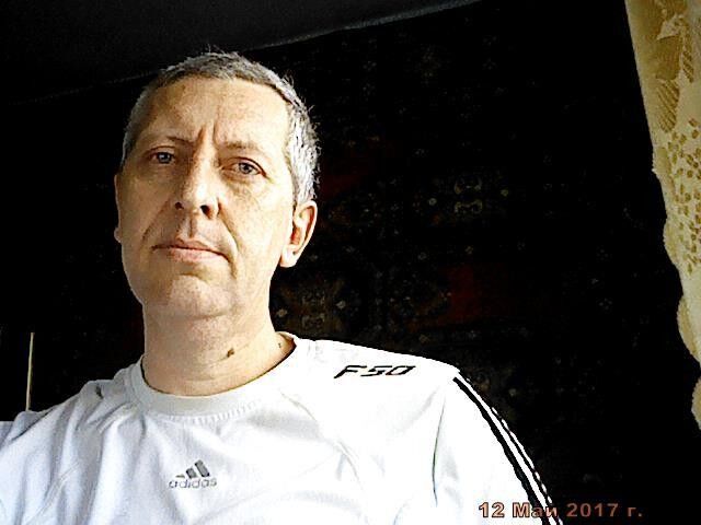  9607507  KIRPICH, 52 ,     